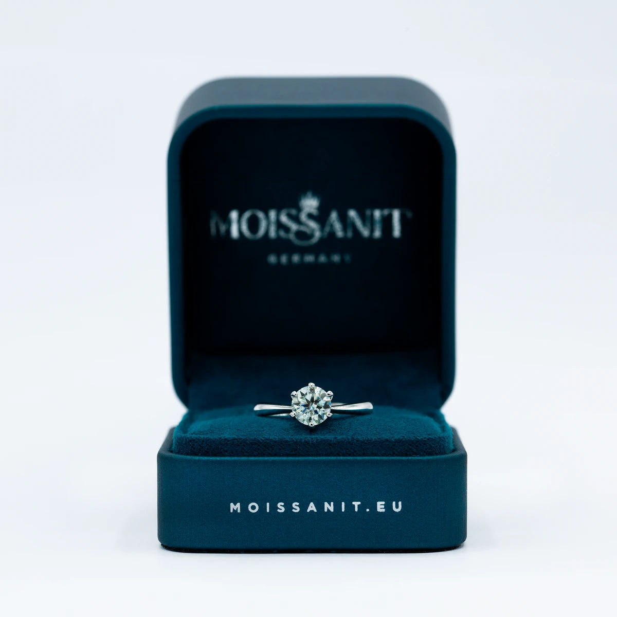 Eternal Love Moissanite Engagement & Wedding Ring – 1ct, 925 Sterling Silver, Timeless Elegance