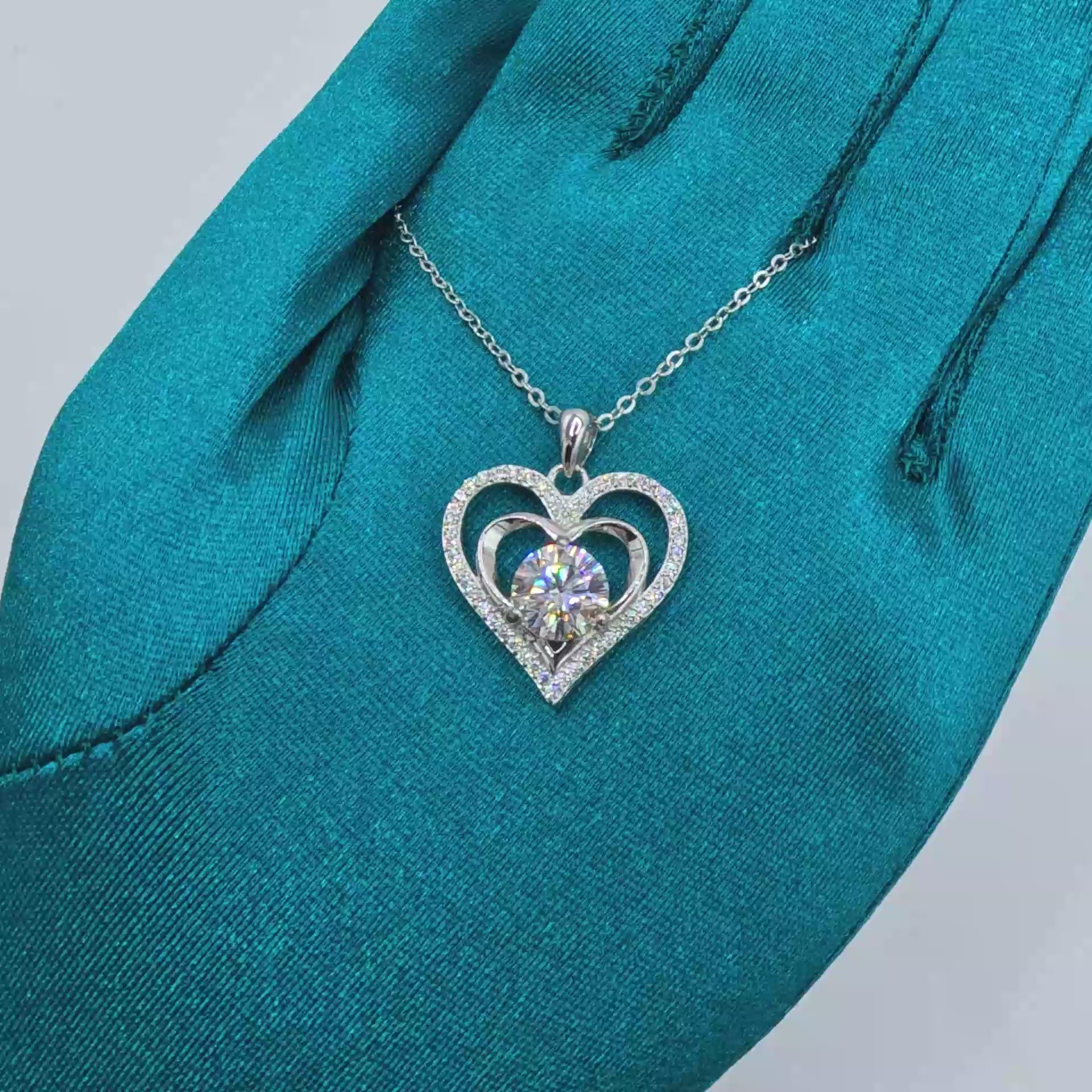 2ct moissanite heart pendant necklace in 925 sterling silver